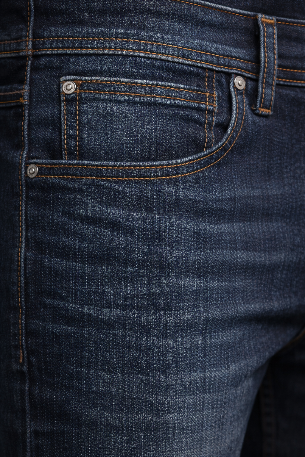 Slim Fit Dark Wash Jeans – Modern Everyday Denim